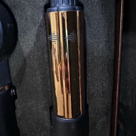 L’BRISE AIR WRAP! BETTER THAN DYSON!!! - Picture 4 of 7